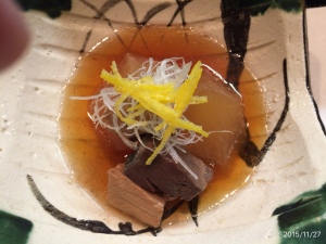 「竹寳」さんの先付けの鰤大根。美味し。 「竹寳」さんの先付けの鰤大根。美味し。